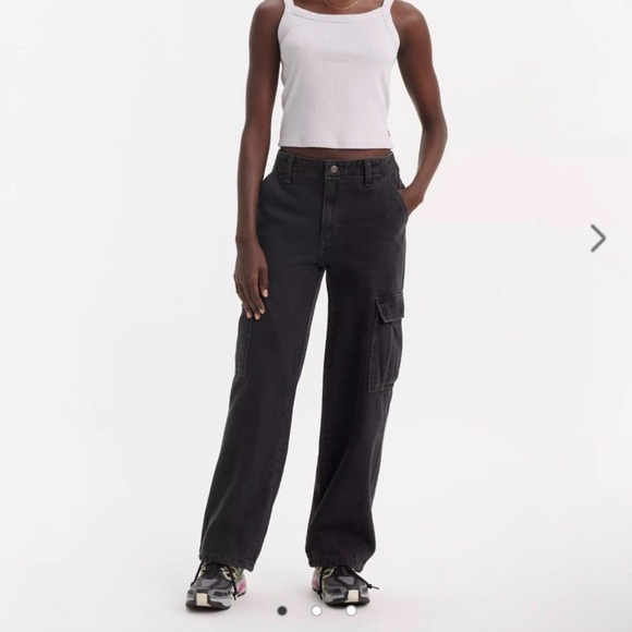 Levi's Denim - LEVIS Women's 94 baggy cargo Black Cargo Jeans - Classic Straight Fit